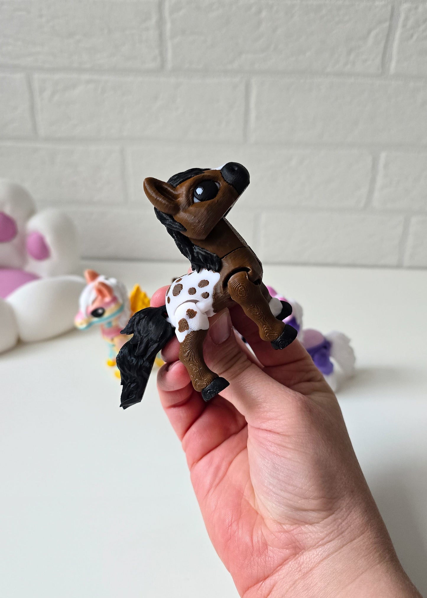 MAGICZNY KUCYŚ BRĄZOWY