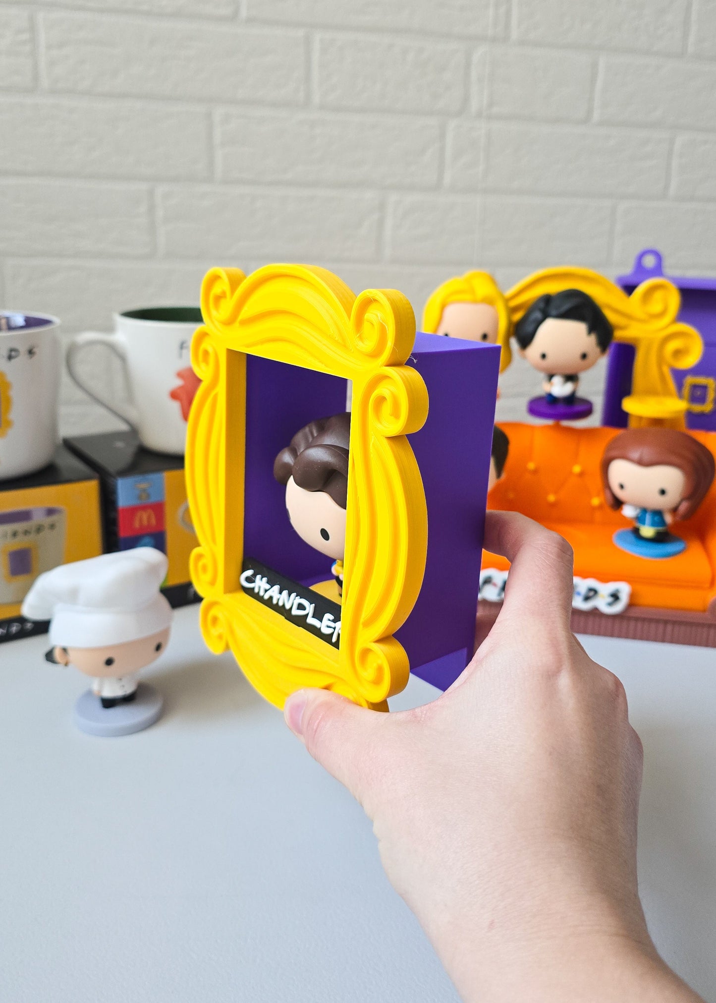 Mini Ramka – Idealna dla Twojej Figurki Friends