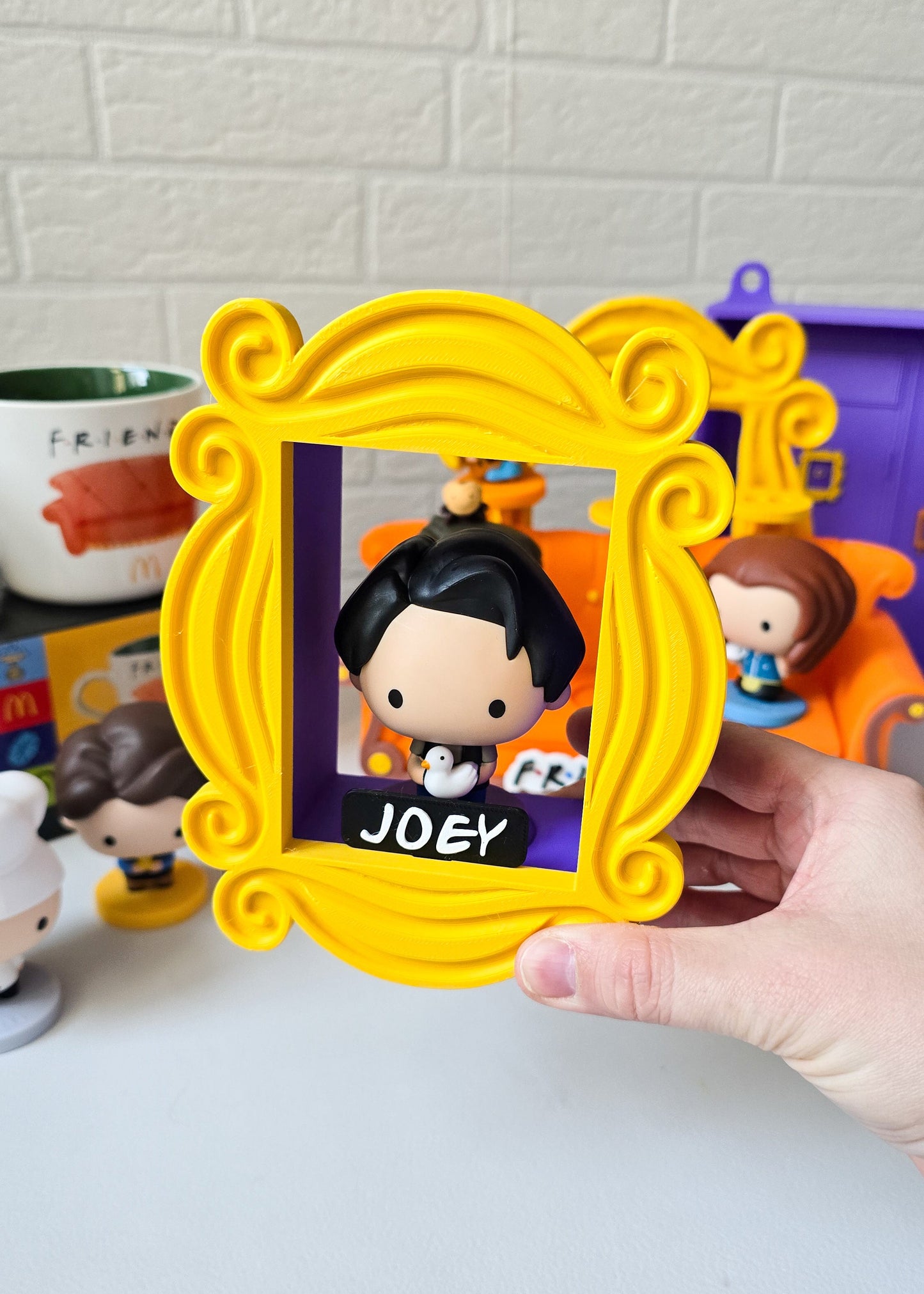 Mini Ramka – Idealna dla Twojej Figurki Friends