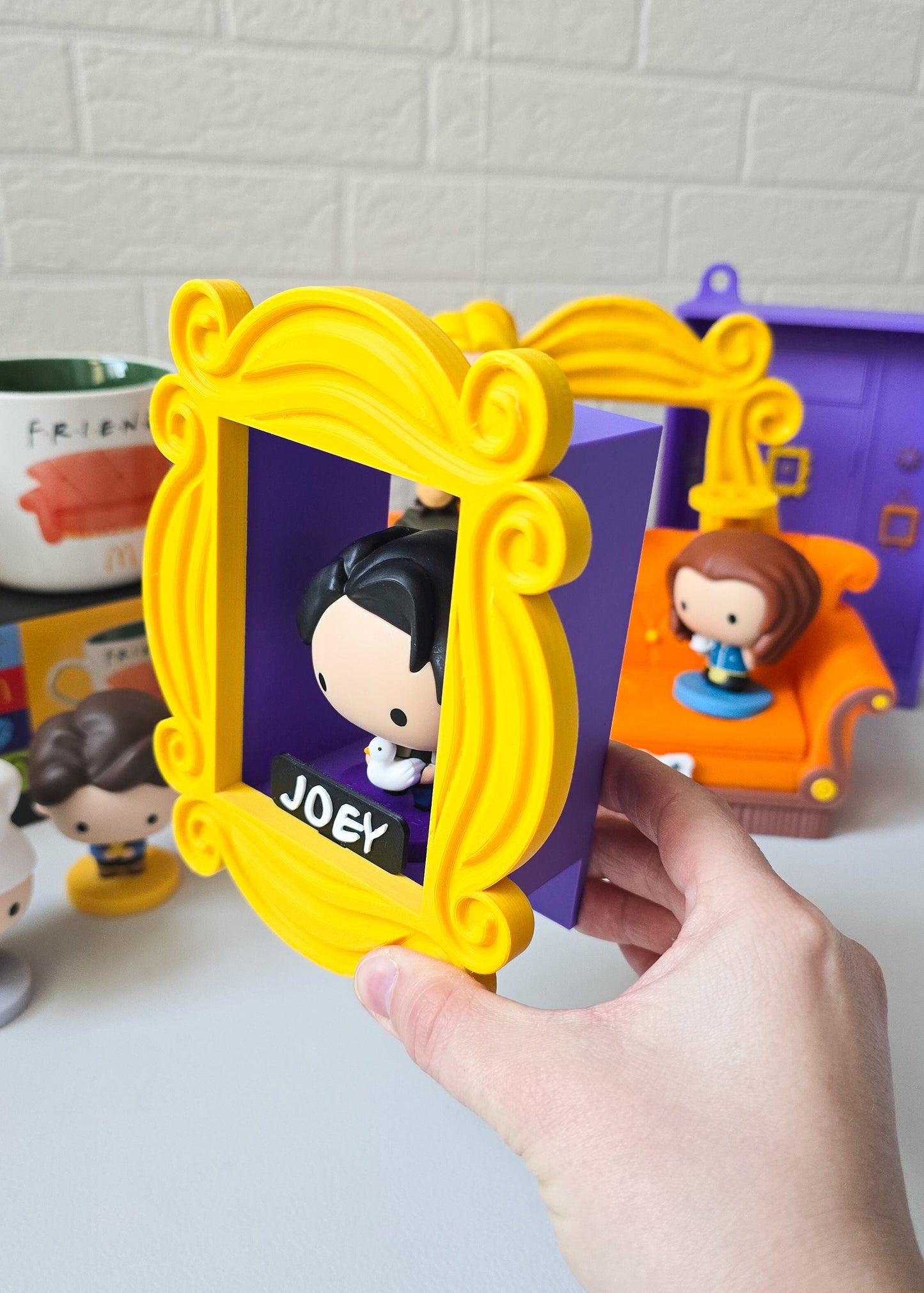 Mini Ramka – Idealna dla Twojej Figurki Friends