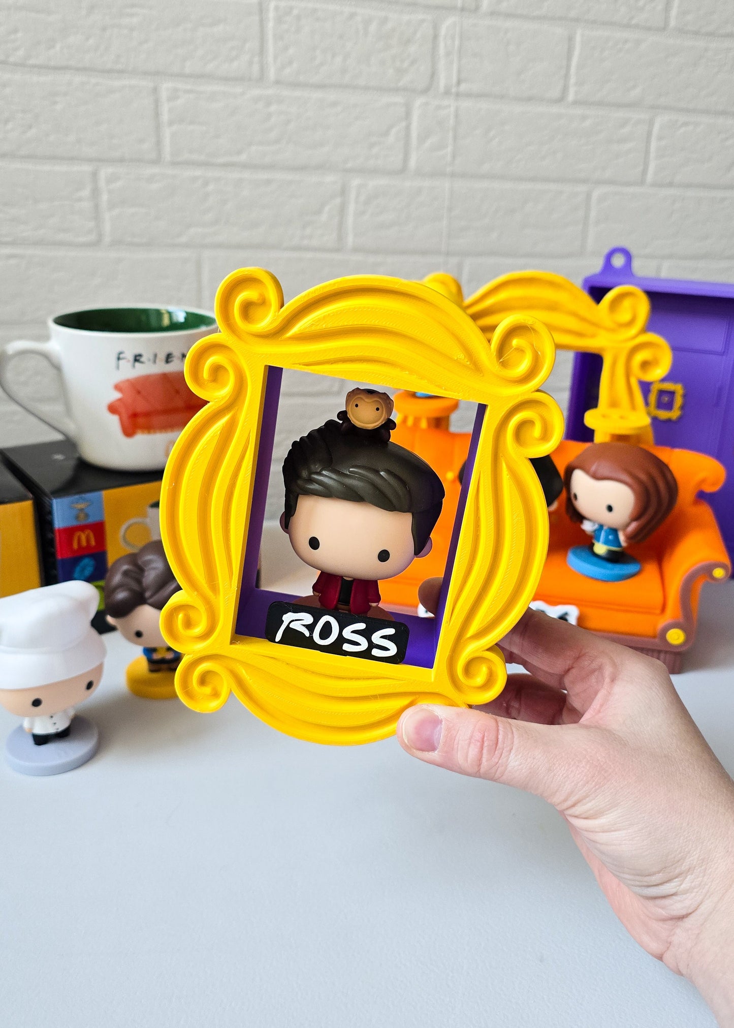 Mini Ramka – Idealna dla Twojej Figurki Friends