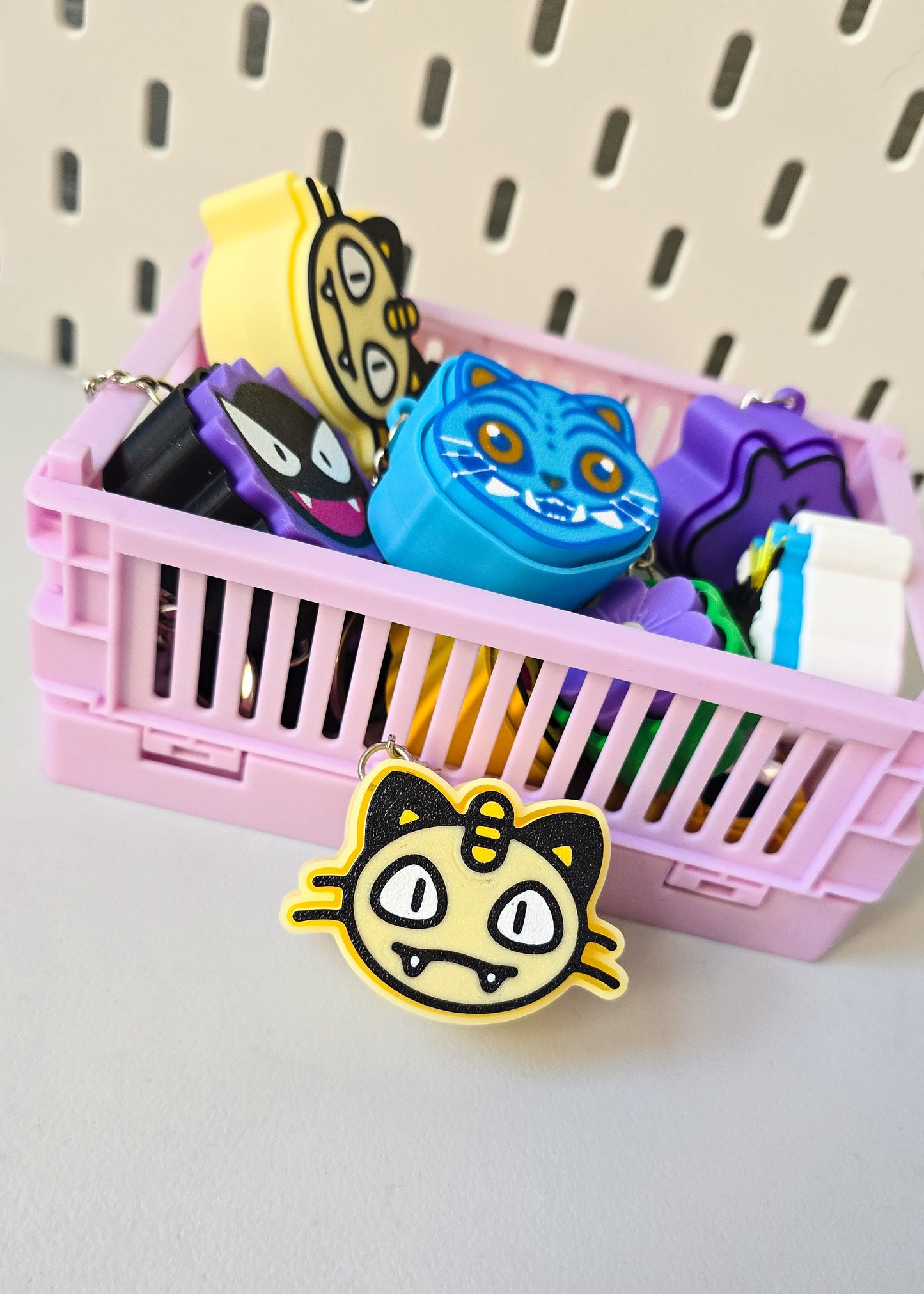 Kliker MEOWTH - POKEMON